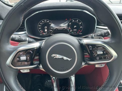 Used 2024 Jaguar F-PACE SVR AWD/4WD image 11