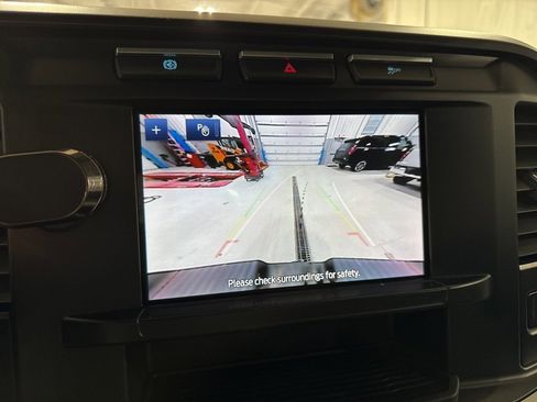 Used 2023 Ford F350 XLT image 31