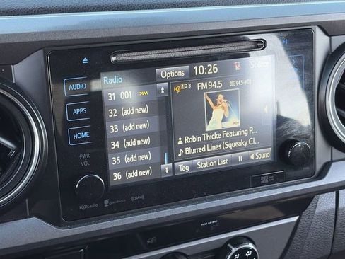 Used 2018 Toyota Tacoma TRD Sport w/ Technology Package image 27