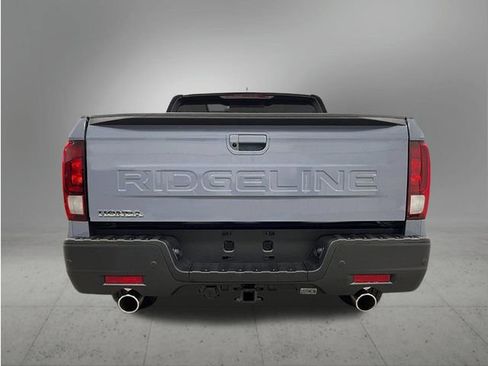 New 2026 Honda Ridgeline Black Edition image 4