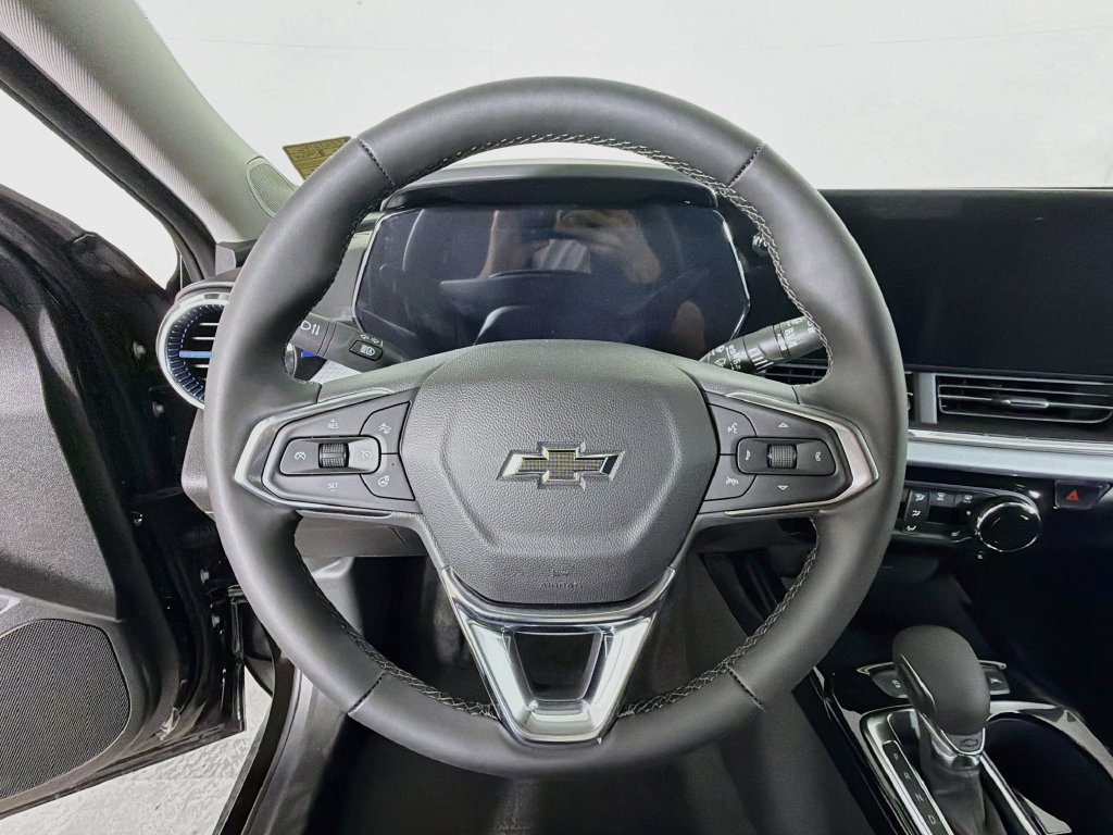 New 2026 Chevrolet Trax LT w/ Driver Confidence Package FWD image 12