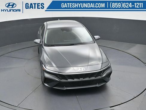 New 2026 Hyundai Elantra SE FWD image 45