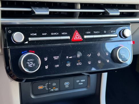 New 2025 Hyundai Tucson Limited image 21