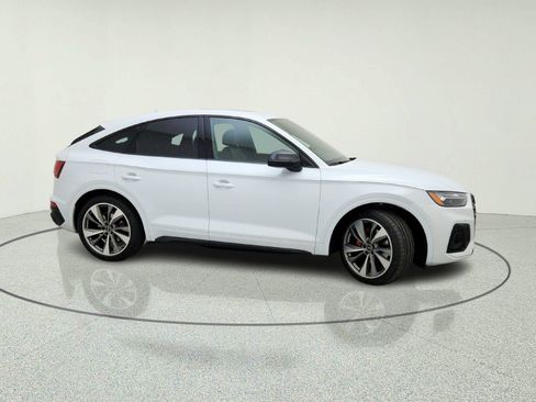 Used 2023 Audi SQ5 Premium Plus w/ Premium Plus Package AWD/4WD image 6