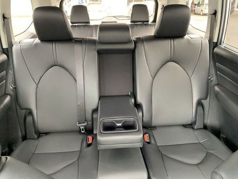 Used 2026 Toyota Grand Highlander XLE image 31