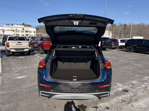 Used 2023 Buick Encore GX Preferred w/ Cold Weather Comfort Package image 19