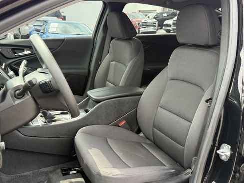 Used 2023 Chevrolet Malibu LT FWD image 16
