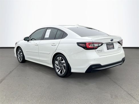 Used 2024 Subaru Legacy Limited image 5