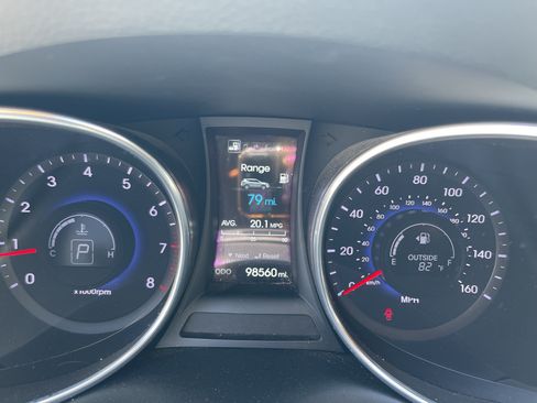Used 2016 Hyundai Santa Fe Sport 2.0T w/ Option Group 05 AWD/4WD image 11