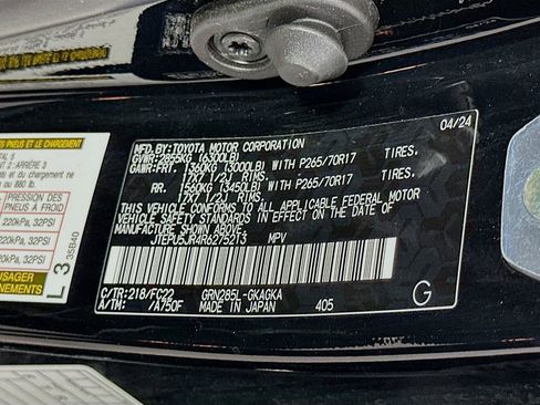 Certified 2024 Toyota 4Runner TRD Off-Road image 31