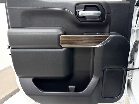 Used 2021 Chevrolet Silverado 1500 LT Trail Boss w/ Convenience Package II image 35