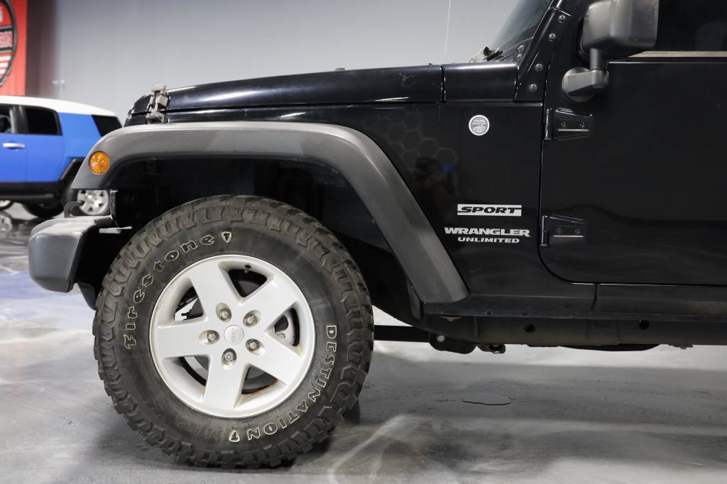 Used 2017 Jeep Wrangler Unlimited Sport w/ Quick Order Package 24S AWD/4WD image 29