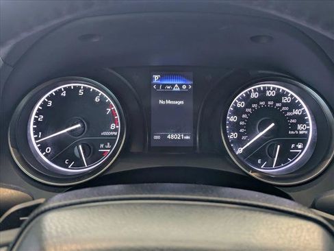 Used 2023 Toyota Camry SE FWD image 11