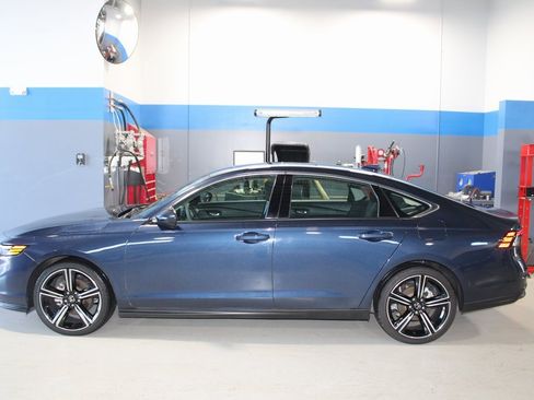 Used 2024 Honda Accord EX image 14