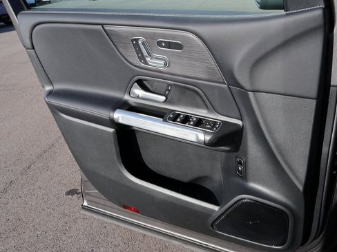 New 2026 Mercedes-Benz GLB 250 4MATIC image 37