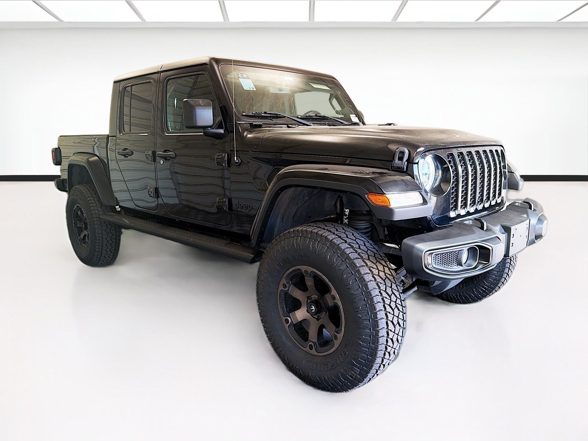 Used 2021 Jeep Gladiator Mojave AWD/4WD image 3