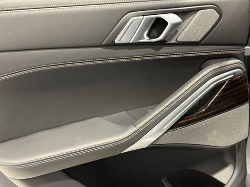 Used 2024 BMW X6 xDrive40i image 21