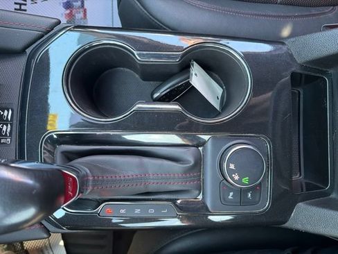 Used 2019 Chevrolet Blazer RS FWD image 27