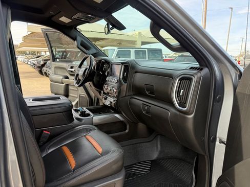 Used 2021 GMC Sierra 1500 AT4 w/ Driver Alert Package I image 17
