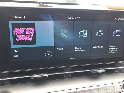 Used 2025 Hyundai Kona SEL image 18