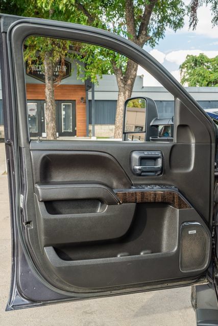 Used 2015 GMC Sierra 3500 Denali w/ Duramax Plus Package AWD/4WD image 17