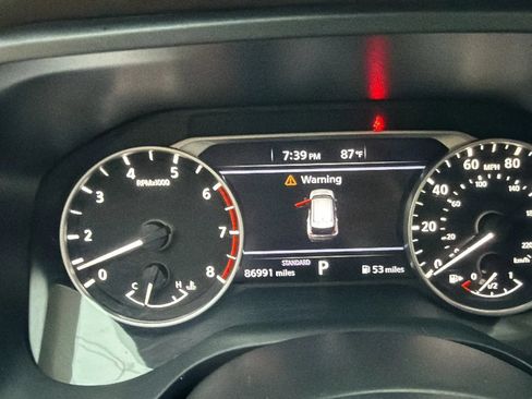 Used 2021 Nissan Rogue S FWD image 21