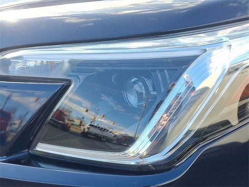 Certified 2022 Subaru Forester Sport image 3