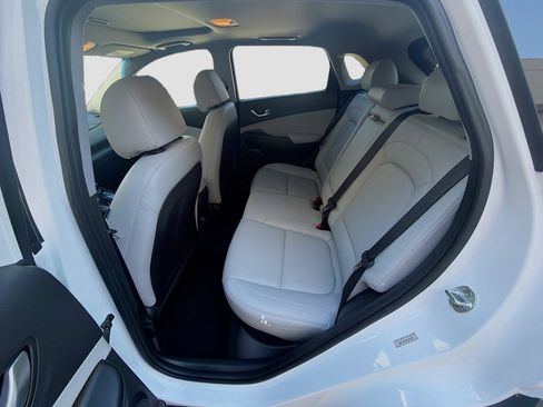 Used 2022 Hyundai Kona Limited FWD image 20