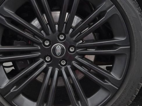 Used 2024 Land Rover Range Rover Sport SE AWD/4WD image 11