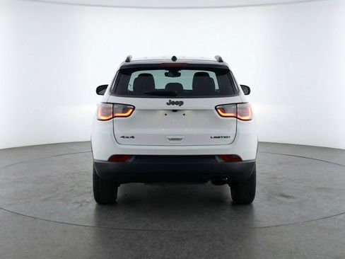 Used 2025 Jeep Compass Trailhawk AWD/4WD image 7
