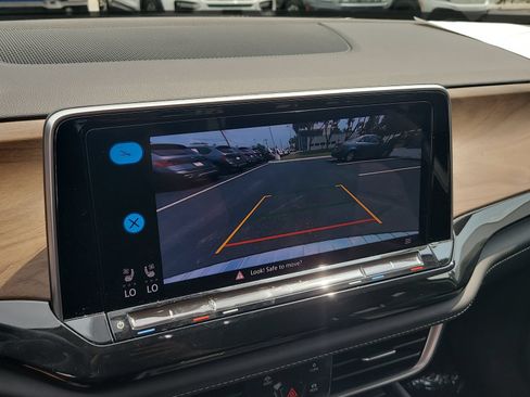 Used 2024 Volkswagen Atlas SE FWD image 21