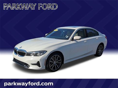 Used 2019 BMW 330i Sedan w/ Driving Assistance Package image 1