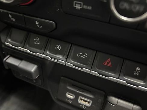 Used 2019 Chevrolet Silverado 1500 LT w/ All-Star Edition image 27