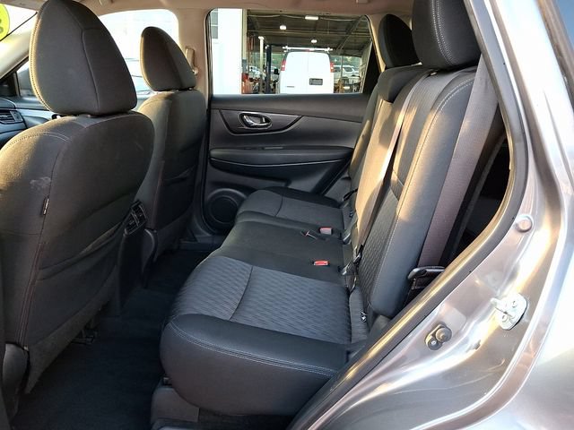 Used 2018 Nissan Rogue SV w/ Premium Package AWD/4WD image 10