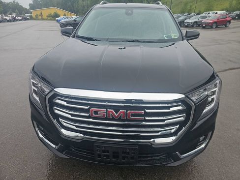 Used 2024 GMC Terrain SLT AWD/4WD image 2