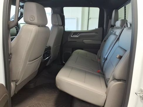 Used 2026 Chevrolet Silverado 1500 LTZ AWD/4WD image 15