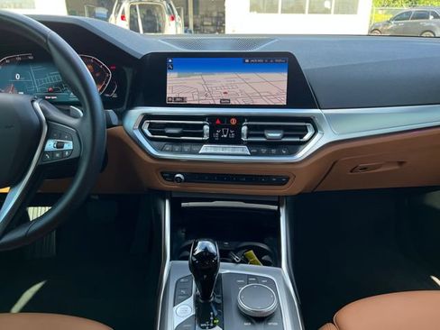 Used 2022 BMW 330i Sedan w/ Driving Assistance Package RWD image 19