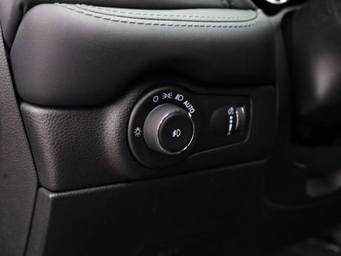 Used 2022 Dodge Durango GT image 12