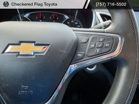 Used 2020 Chevrolet Equinox LT FWD image 14