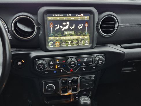 Used 2021 Jeep Wrangler Unlimited Sahara w/ Cold Weather Group image 32