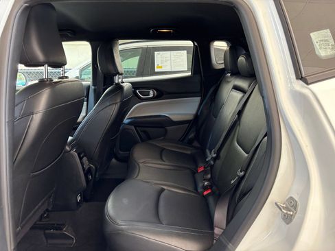 Used 2025 Jeep Compass Limited AWD/4WD image 25