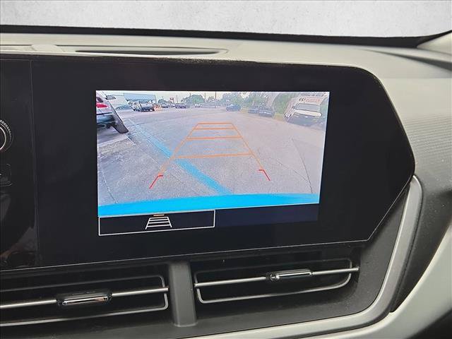Certified 2025 Chevrolet Trax LS FWD image 12