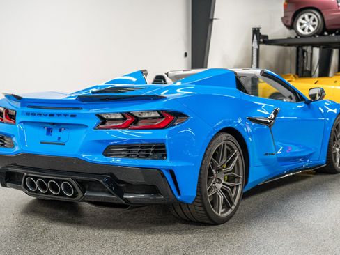 Used 2024 Chevrolet Corvette Z06 w/ Battery Protection Package image 8