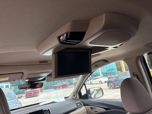 Used 2022 Honda Pilot Elite image 15