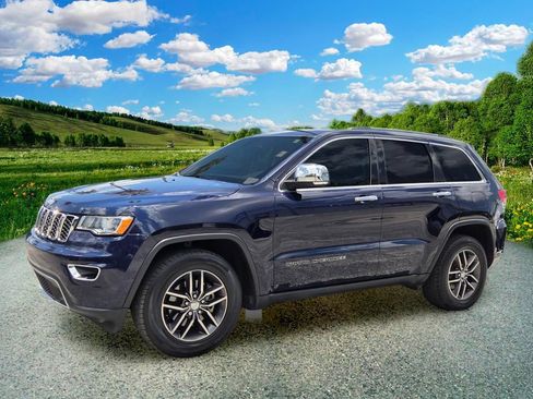 Used 2017 Jeep Grand Cherokee Limited RWD image 2