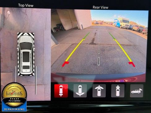 Used 2021 Chrysler Pacifica Touring-L image 13