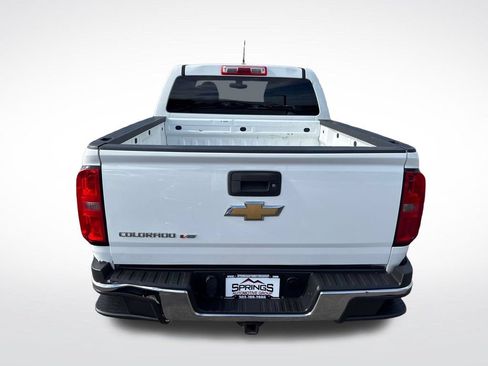 Used 2019 Chevrolet Colorado W/T AWD/4WD image 4