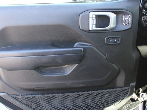 Used 2022 Jeep Wrangler Unlimited Sport AWD/4WD image 28