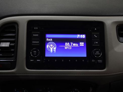 Used 2018 Honda HR-V LX image 16