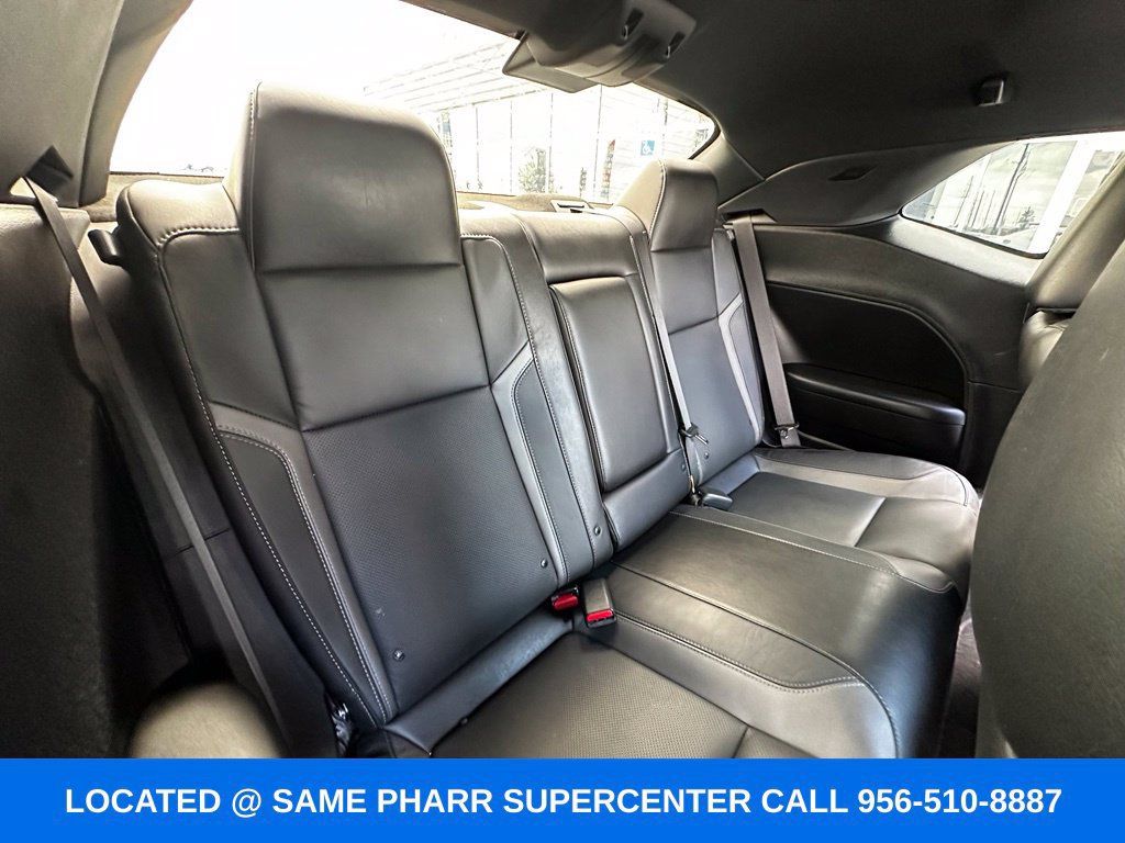 Used 2022 Dodge Challenger SXT w/ Plus Package RWD image 21